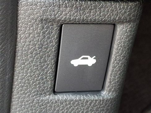 Certified 2025 Honda Accord SE image 26