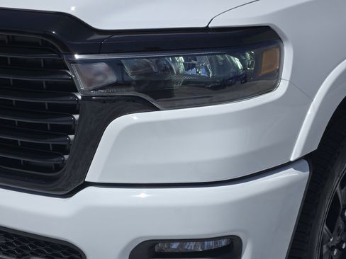 New 2026 RAM 1500 Laramie AWD/4WD image 6
