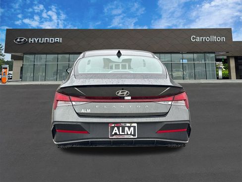 New 2025 Hyundai Elantra Sport image 6