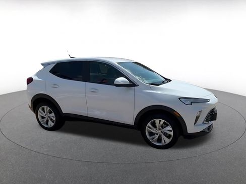 Used 2026 Buick Encore GX Preferred FWD image 2
