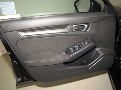 Certified 2023 Honda Civic Sport image 10
