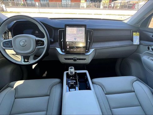 New 2026 Volvo XC90 B6 Ultra w/ Protection Package Premier AWD/4WD image 9