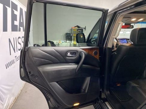 Used 2016 INFINITI QX80 4WD w/ Deluxe Technology Package image 23