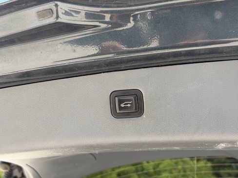 Used 2019 Chevrolet Blazer LT AWD/4WD image 27
