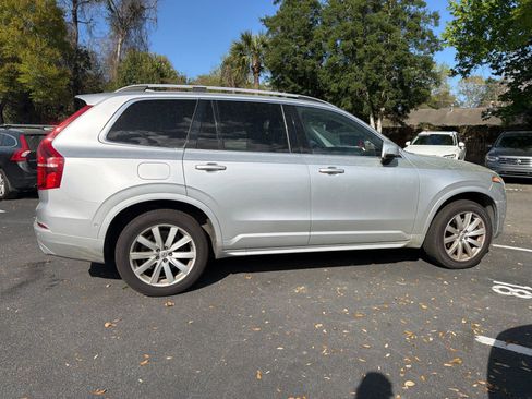 Used 2016 Volvo XC90 T6 Momentum image 13