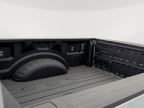 New 2026 Ford F250 Lariat w/ Black Appearance Package image 15