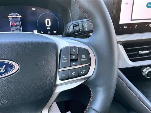 Used 2026 Ford Explorer Active w/ Active Comfort Package AWD/4WD image 12