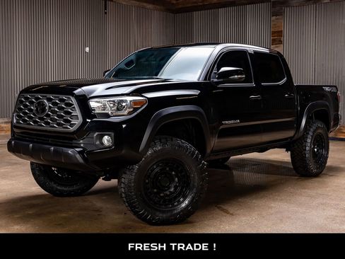 Used 2023 Toyota Tacoma TRD Off-Road image 5