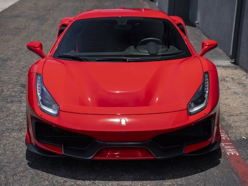Used 2019 Ferrari 488 Pista Coupe RWD image 8