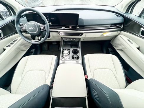 New 2026 Kia Carnival SX image 12