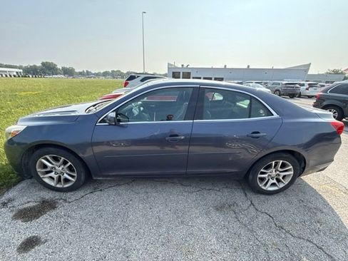 Used 2013 Chevrolet Malibu LT w/ Power Convenience Package FWD image 3