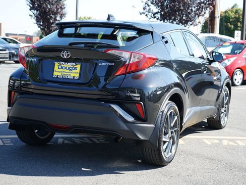 Used 2022 Toyota C-HR Limited image 7