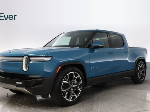 Used 2025 Rivian R1T Adventure Dual AWD/4WD image 2