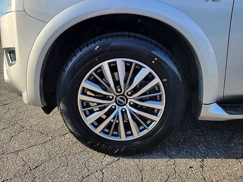 Used 2021 Nissan Armada SL w/ Captain's Chairs Package image 9