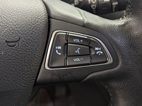 Used 2019 Ford Escape SEL image 24