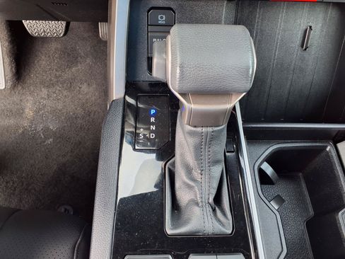 Used 2025 Toyota Sequoia SR5 AWD/4WD image 18