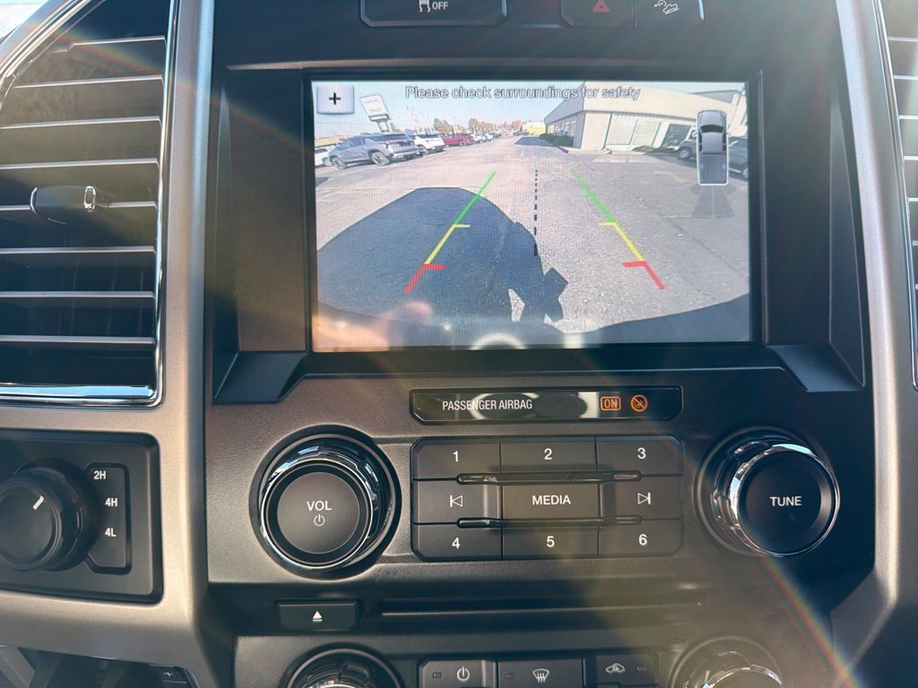 Used 2017 Ford F250 Lariat w/ Lariat Ultimate Package AWD/4WD image 25