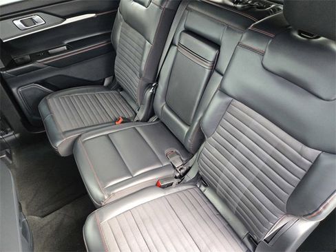 New 2026 Ford Explorer ST-Line image 20