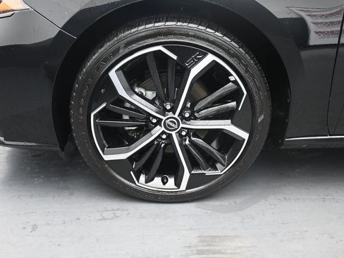 Used 2023 Nissan Altima 2.5 SR image 12