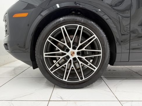 Certified 2026 Porsche Cayenne Coupe AWD/4WD image 16