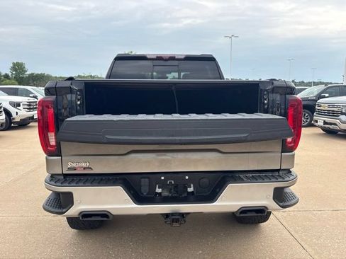 Used 2021 GMC Sierra 1500 AT4 w/ AT4 Premium Package AWD/4WD image 6