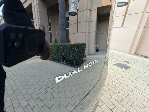 Used 2021 Tesla Model X Long Range image 49