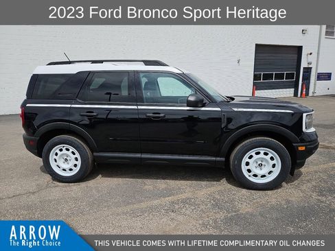 Used 2023 Ford Bronco Sport Heritage w/ Heritage Convenience Package AWD/4WD image 14