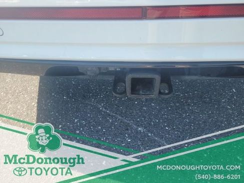 Used 2022 Volkswagen Atlas SEL Premium image 9