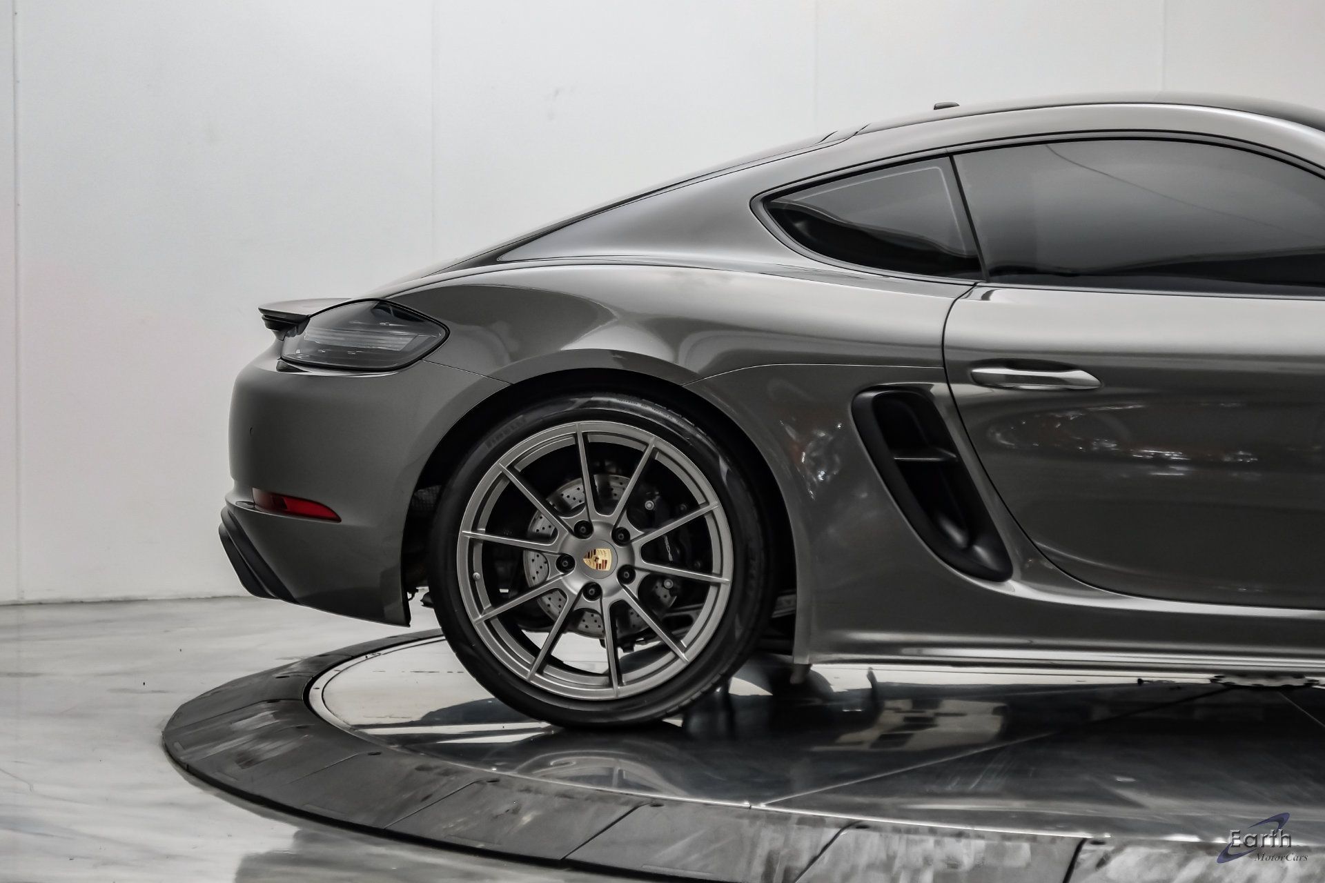 Used 2023 Porsche 718 Cayman GTS RWD image 19
