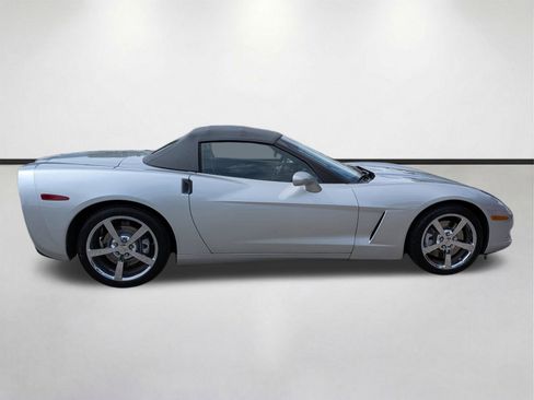 Used 2010 Chevrolet Corvette Convertible w/ Preferred Equipment Group image 3