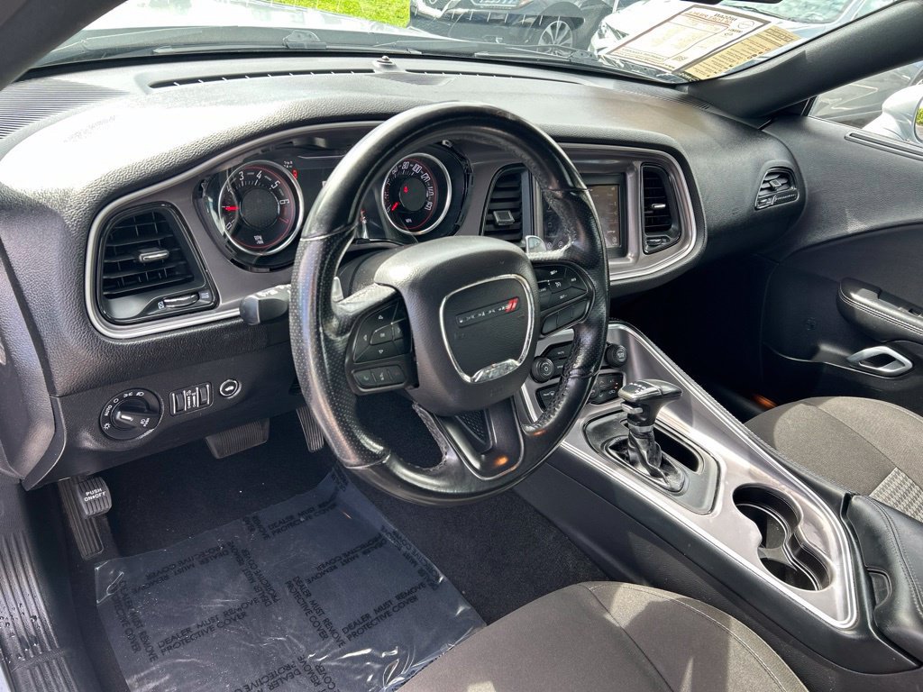 Used 2022 Dodge Challenger GT RWD image 16