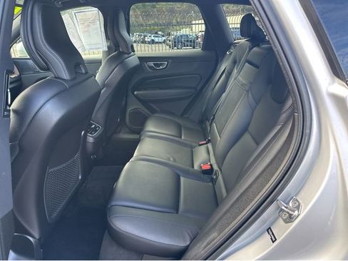 Used 2019 Volvo XC60 T6 Inscription w/ Protection Package Premier image 16