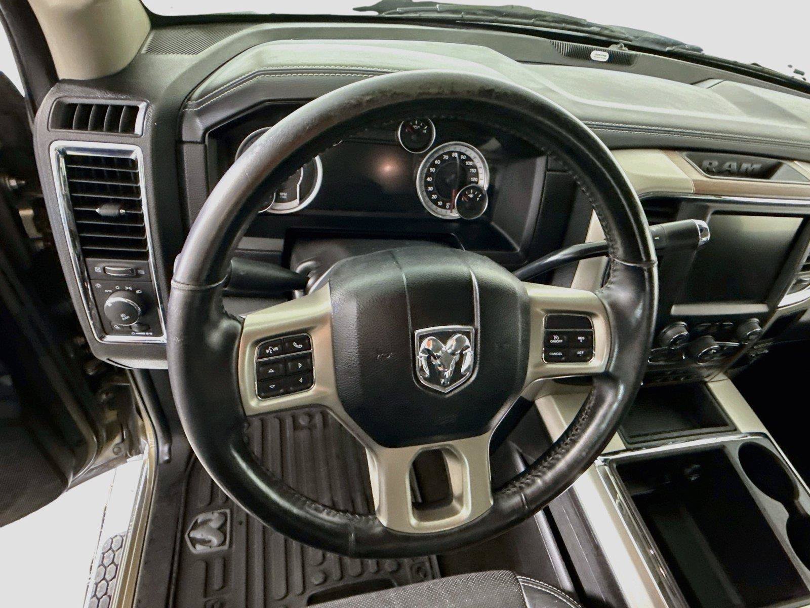 Used 2015 RAM 2500 Laramie w/ Convenience Group AWD/4WD image 5