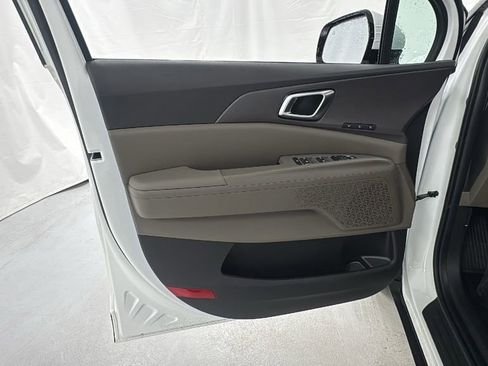 New 2026 Kia Carnival EX FWD image 20