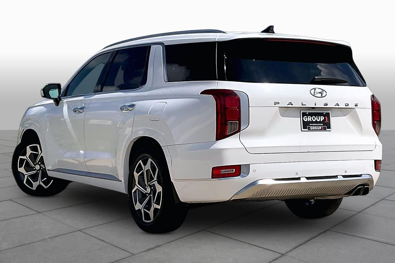 Used 2021 Hyundai Palisade Calligraphy w/ Cargo Package FWD image 12
