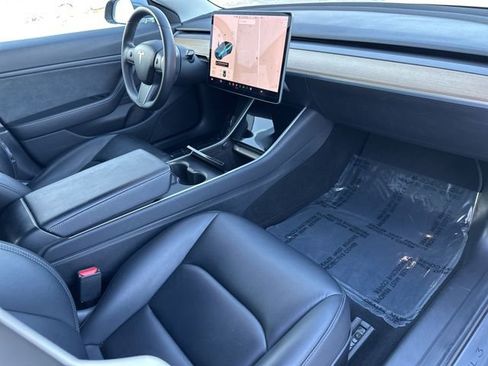 Used 2019 Tesla Model 3 Long Range image 29
