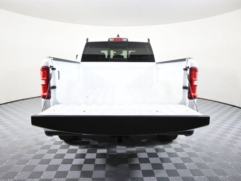 Used 2025 RAM 1500 Big Horn AWD/4WD image 6