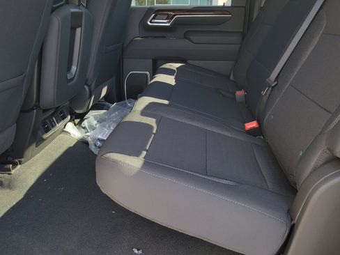 New 2026 GMC Sierra 2500 SLE w/ SLE Value Package; image 7