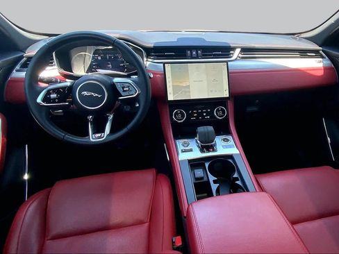 Used 2023 Jaguar F-PACE R-Dynamic S AWD/4WD image 16