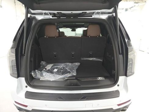 New 2026 Chevrolet Tahoe High Country image 24