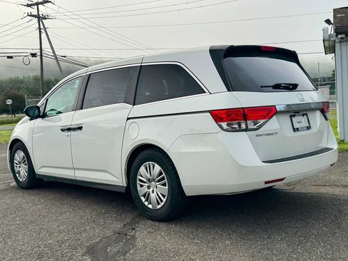 Used 2014 Honda Odyssey LX image 5