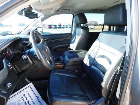 Used 2020 Chevrolet Tahoe LT w/ Luxury Package image 14
