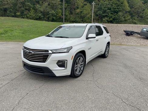 Used 2022 Chevrolet Traverse High Country w/ LPO, Floor Liner Package AWD/4WD image 1