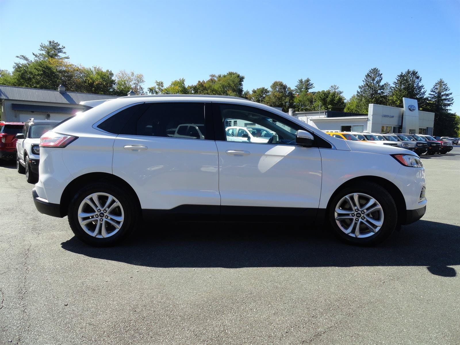 Used 2020 Ford Edge SEL AWD/4WD image 4