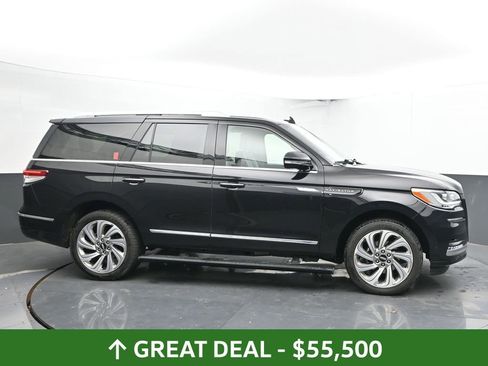 Used 2024 Lincoln Navigator Premiere image 13