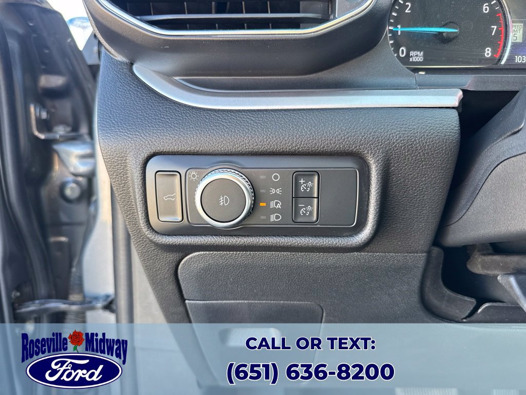 Used 2022 Ford Explorer XLT w/ Equipment Group 202A AWD/4WD image 19