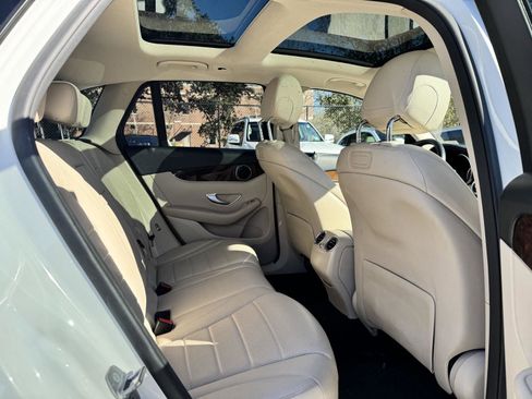 Used 2018 Mercedes-Benz GLC 300 GLC 300 image 27