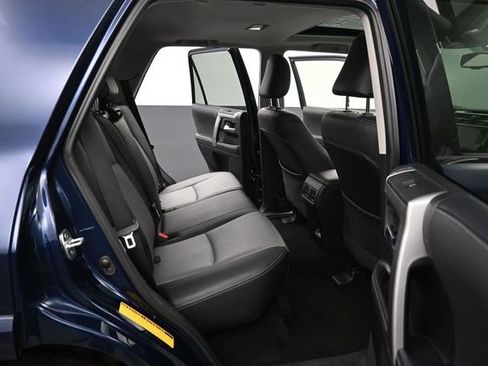 Used 2023 Toyota 4Runner SR5 Premium w/ Moonroof Package AWD/4WD image 33