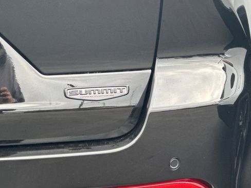 New 2025 Jeep Grand Cherokee Summit image 32