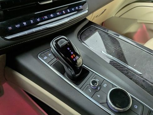 Certified 2023 Cadillac Escalade ESV Premium Luxury image 21